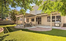 A Beautiful House With Hot Tub, Grill & Games!